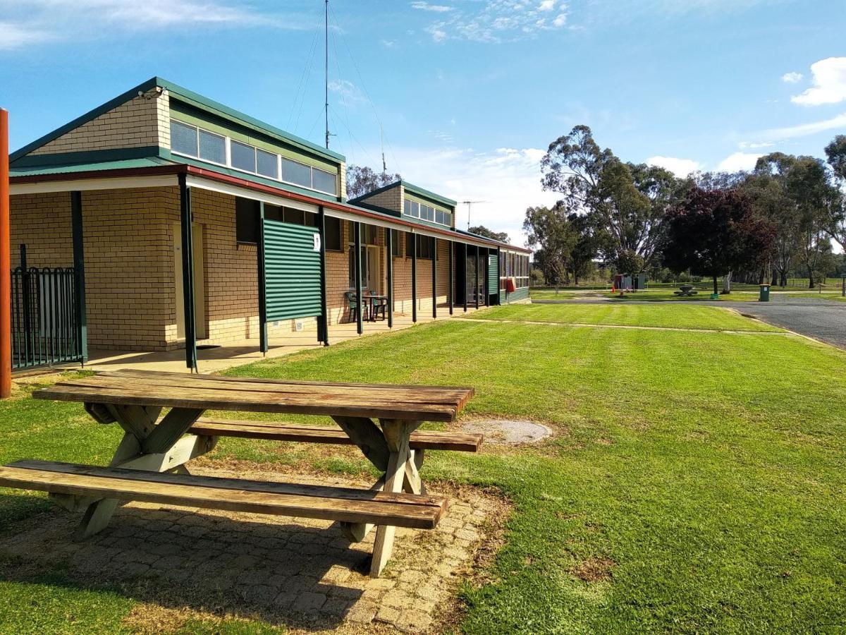 Holbrook Motor Village Exterior photo
